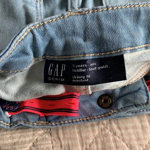 Gap skinny jeans - Picture 3 of 3